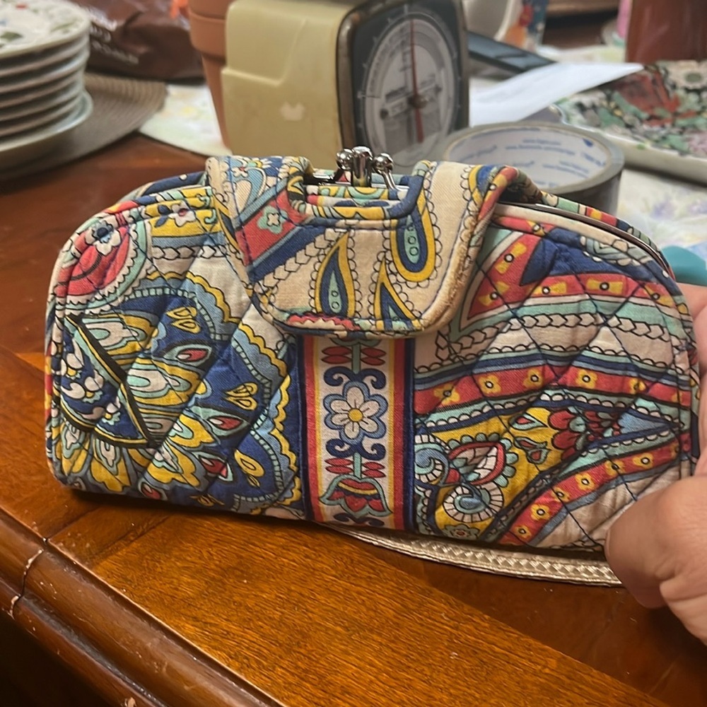 Vera Bradley Kiss N Snap Wallet Marina Paisley Quilted Kisslock Bifold organizer